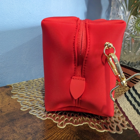 Burberry - Picture 11 of 12